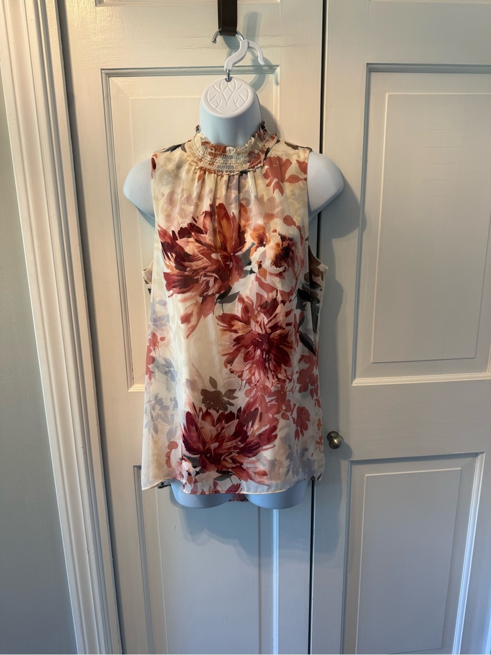 White House Black Market Pink Cream Floral Smocked Mock-Neck Sleeveless Top